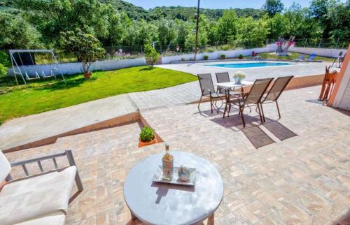  Villazia Exclusive Estate in Episkopianá
