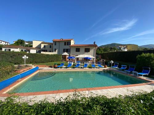 Villa con piscina tra Versilia e Cinque Terre