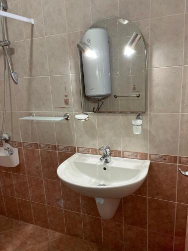 Stedi Guest House - image 10
