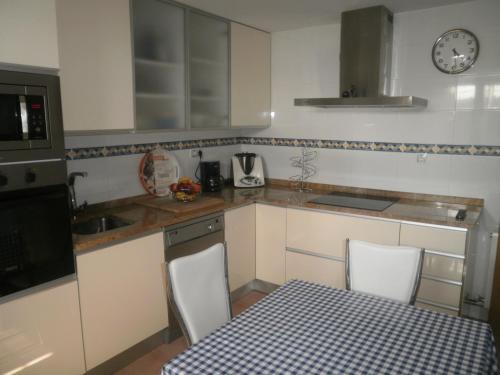 Kitchen, Holiday Home Ribera del Tajo in Azucaica