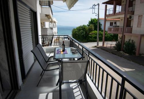 Filrose Sea View Apartment by RentalsPro - Potidaia Halkidiki 1