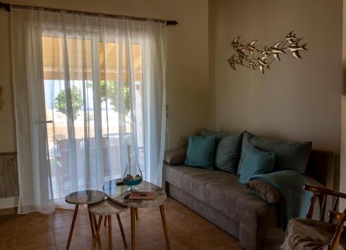 G & M Beach House, Charaki (Foto 10)