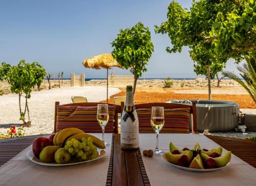 G & M Beach House, Charaki (Foto 9)