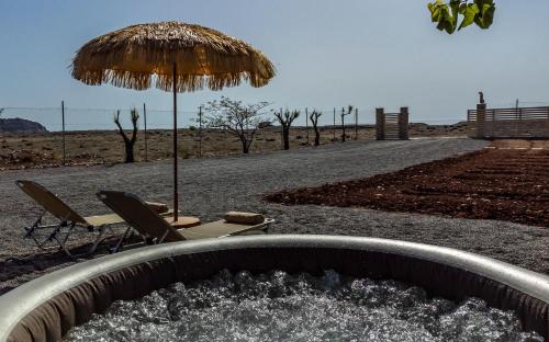 G & M Beach House, Charaki (Foto 8)