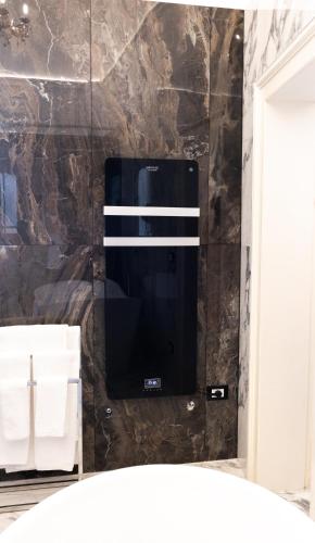 Superior Suite image 9