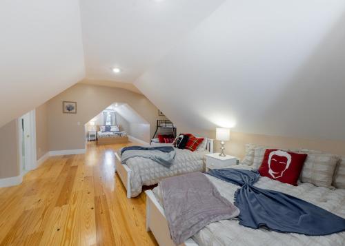 284 - 5BR Boston - Peaceful House near England Aqua in 昆西