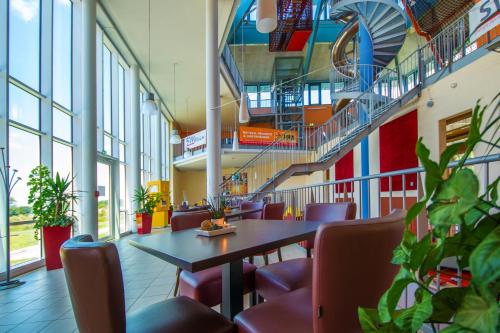 設施, JUFA Hotel im Brückenkopfpark - Jülich (JUFA Hotel im Bruckenkopfpark - Julich) in 於利希