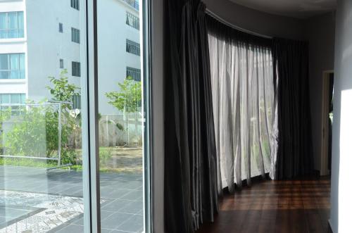 THE LOFT RESIDENCES HOMESTAY @ BLOCK C IMAGO MALL KK CENTRAL THE LOFT RESIDENCES HOMESTAY @ BLOCK C IMAGO MALL KK CENTRAL