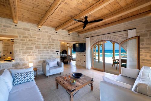 Villa Rodanthi - Chromatic Sunsets by etouri in Lappei
