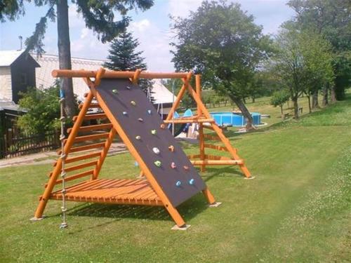 Playground, Chalupa u Vysanskych in Jilemnice