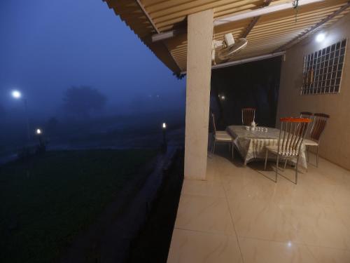 Ashoka Villa 3 BHK Mahabaleshwar - image 5