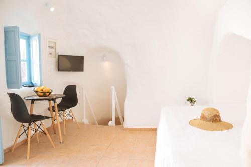 The Cave Complex by A Terre Cave Villas, Oia (photo 4)