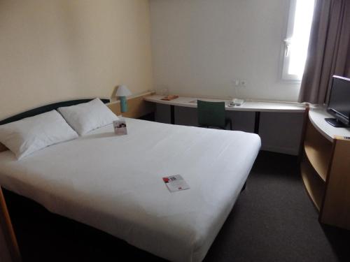 ibis Perpignan Sud Saint Charles - Hotel - Perpignan