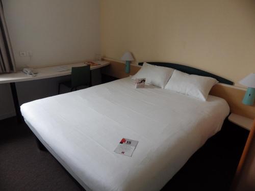 ibis Perpignan Sud Saint Charles - Hotel - Perpignan