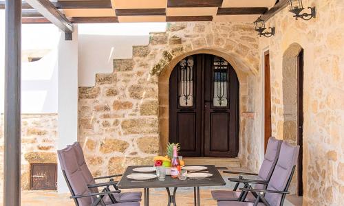 Facilities, Villa Barozziana Private Heated Pool & Jacuzzi in Lappei