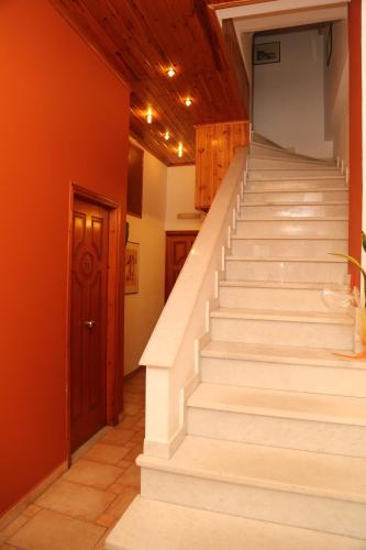 Avra Rooms - image 5