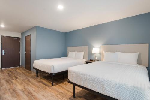 WoodSpring Suites Orlando I-4 & Convention Center - image 5