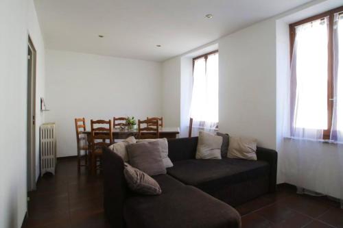 Maison spacieuse à Guebwiller avec parking inclus gîte à louer Guebwiller