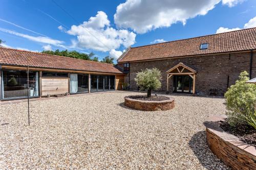 Wood View Barn