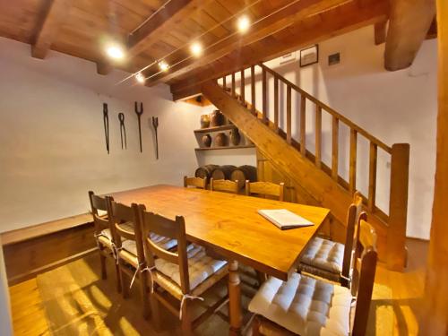 Pleta Ordino 18, Duplex rustico con chimenea, Ordino, zona vallnord in Ordino