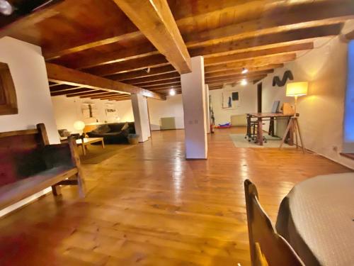 Pleta Ordino 18, Duplex rustico con chimenea, Ordino, zona vallnord in Ordino