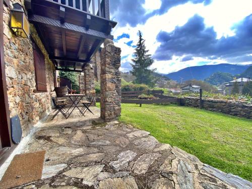 Pleta Ordino 18, Duplex rustico con chimenea, Ordino, zona vallnord in Ordino