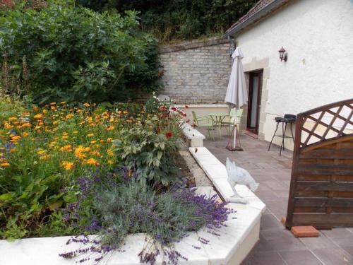 Gîte cosy à Neuvy avec jardin et animaux acceptés - FR-1-489-213 (Gite cosy a Neuvy avec jardin et animaux acceptes - FR-1-489-213) in Magny-Cours