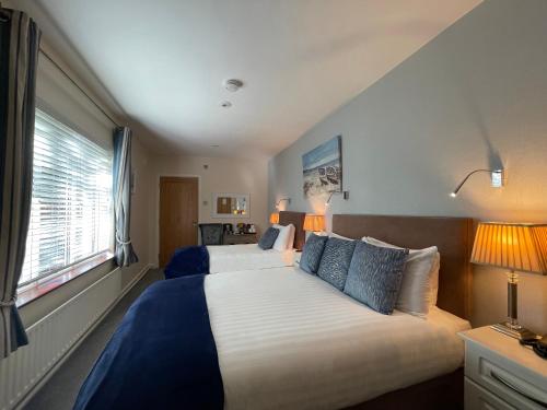 1 queen bed