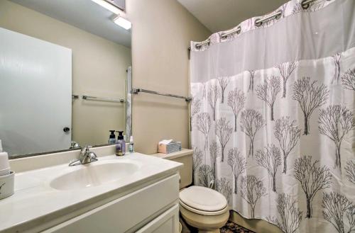 Pool Days and Water Fun Await Lake Ozark Escape! Pool Days and Water Fun Await Lake Ozark Escape!