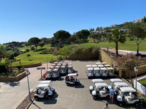 8 bed lux house 400 SQm 18 hole golf course Mijas gîte à louer La Cala Golf Resort