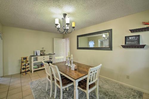 Riverfront Home with Kayaks and Lake Hamilton Access!