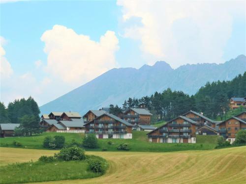 Chalet La Joue du Loup, 3 pièces, 7 personnes - FR-1-504-66