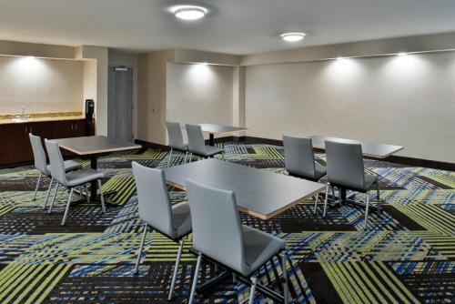 Holiday Inn Express Winston-Salem Downtown West By IHG - 회의실/연회장