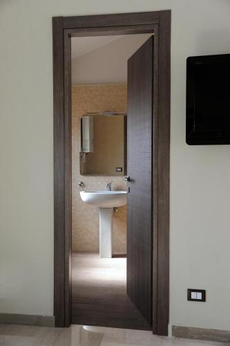 Colli Albani Apartment - image 8