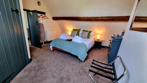 Antlers Bed and Breakfast Room Type - Standard King Room