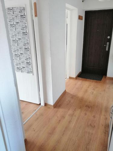 Wygodny apartament blisko morza in Lokciowe