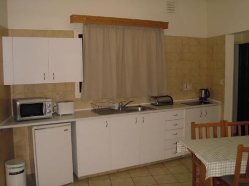 Eligonia Hotel Apartments - image 8