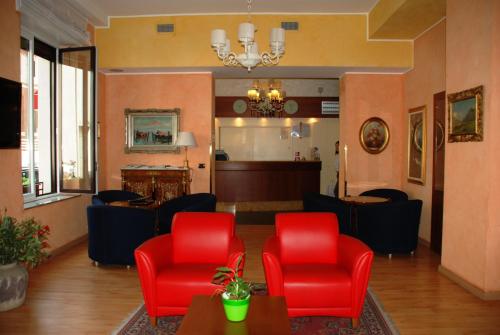 Hotel Boston - image 12