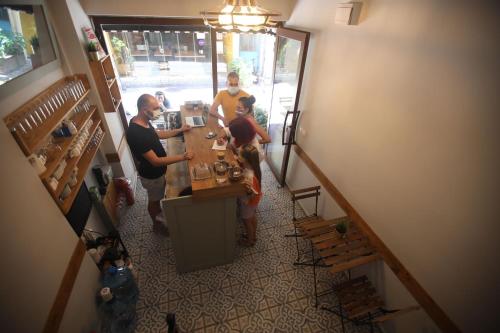 Kinzi House
