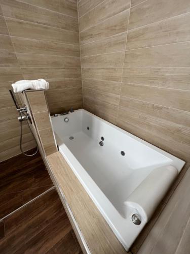 Arena Luxury Rooms 2