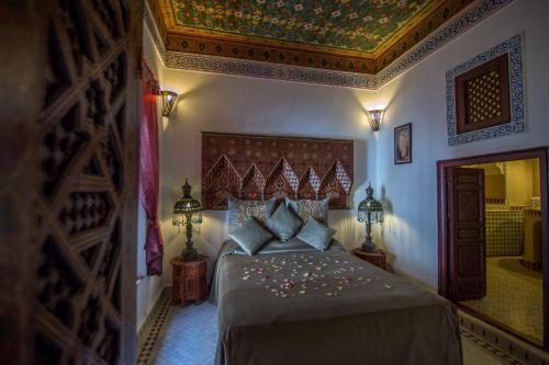 Deluxe Double or Twin Room image 3