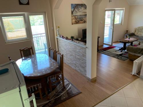 Apartment Osmajic in Pluzine