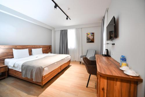 359686840 Address Boutique Hotel