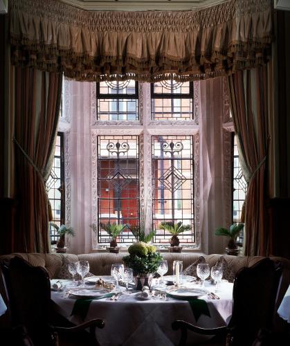 35969575 Milestone Hotel Kensington