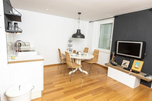 Piran Holiday Apartments in the city center 4