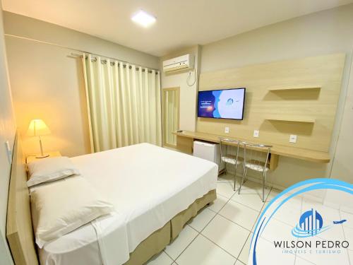 Golden Dolphin Express in Vila Franca