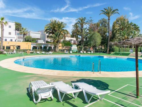  Beautiful Holiday Home in Andaluc a with Swimming Pool in Los Amarguillos