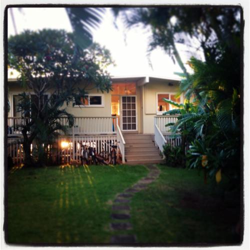 Waimea Bay Shoreline House