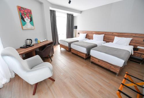 359709988 Address Boutique Hotel