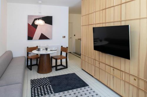 Trueman Court Luxury Serviced Apartments, Liverpool (photo 6)